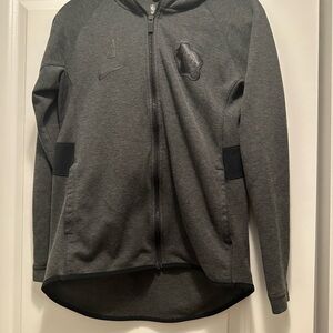 Nike Heather Black Milwaukee Bucks Full-Zip Showtime Raglan Performance Hoodie M